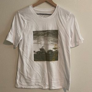 Banana Republic Graphic Tee